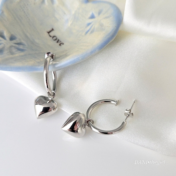 NEW Sterling Silver Hoops with 3-D Heart Charms - Picture 8 of 9